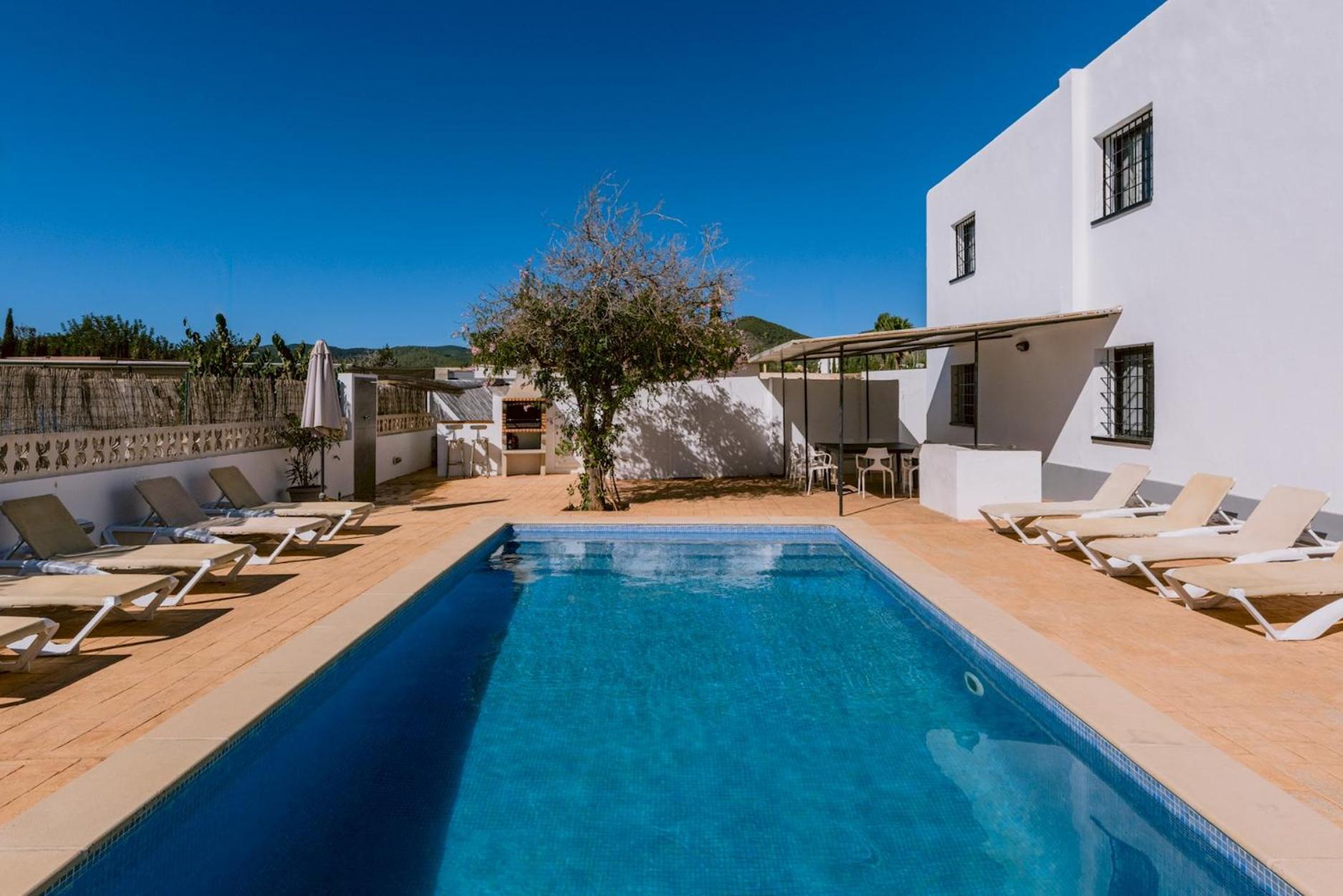 Villa Torres Is A Great Villa Only A 10 Minute Walk From The Centre Of Playa Den Bossa Sant Jordi de ses Salines المظهر الخارجي الصورة